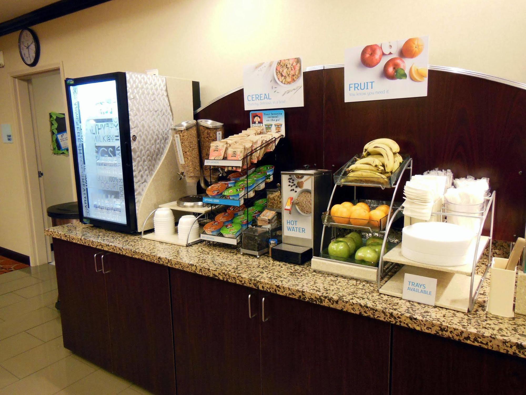 Express & - Meadow Lands By Ihg 2* Washington